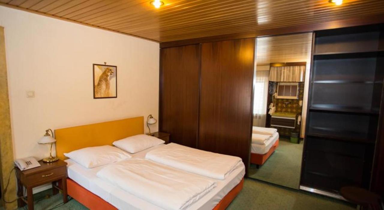 וינה Hotel Hadrigan מראה חיצוני תמונה