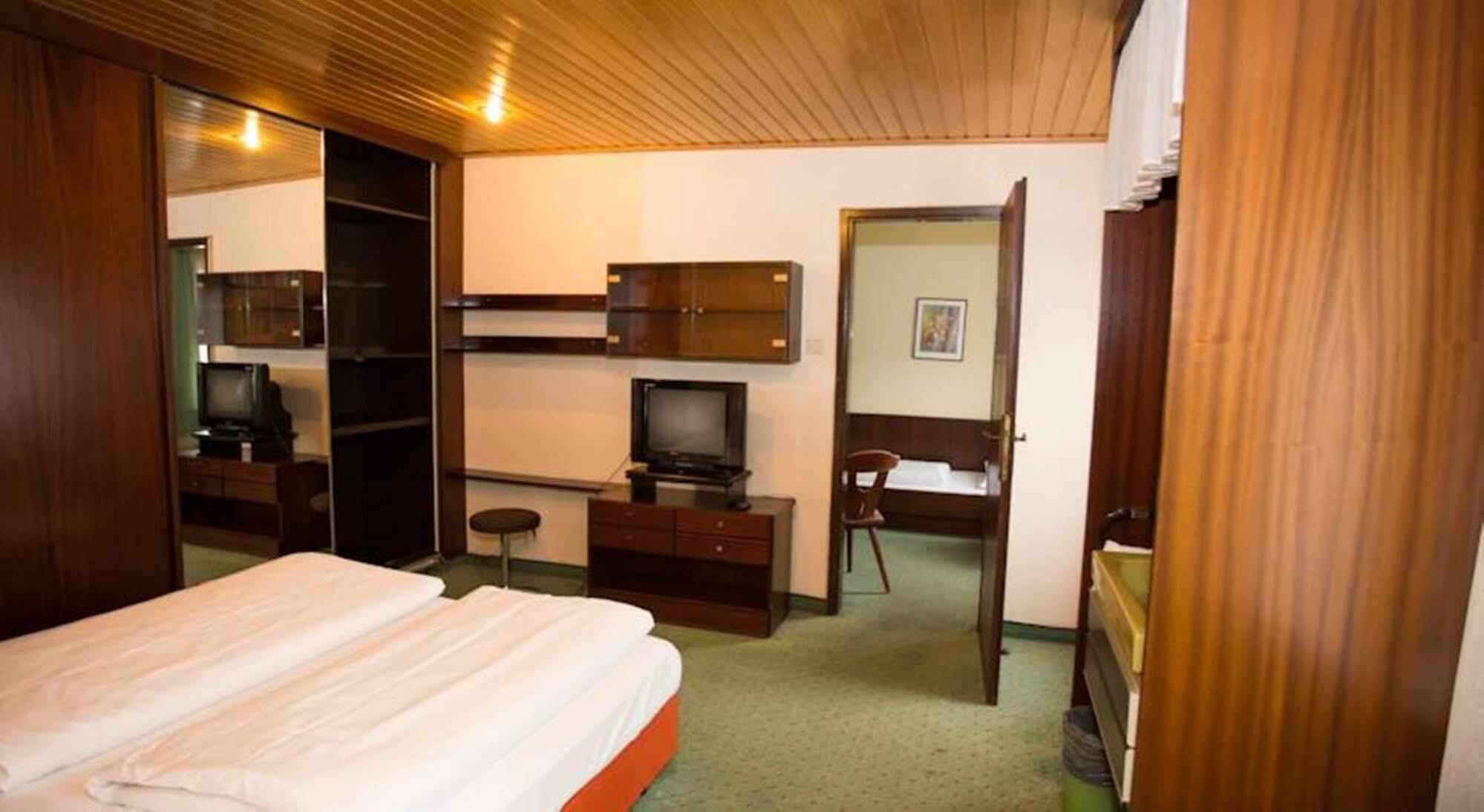 וינה Hotel Hadrigan מראה חיצוני תמונה