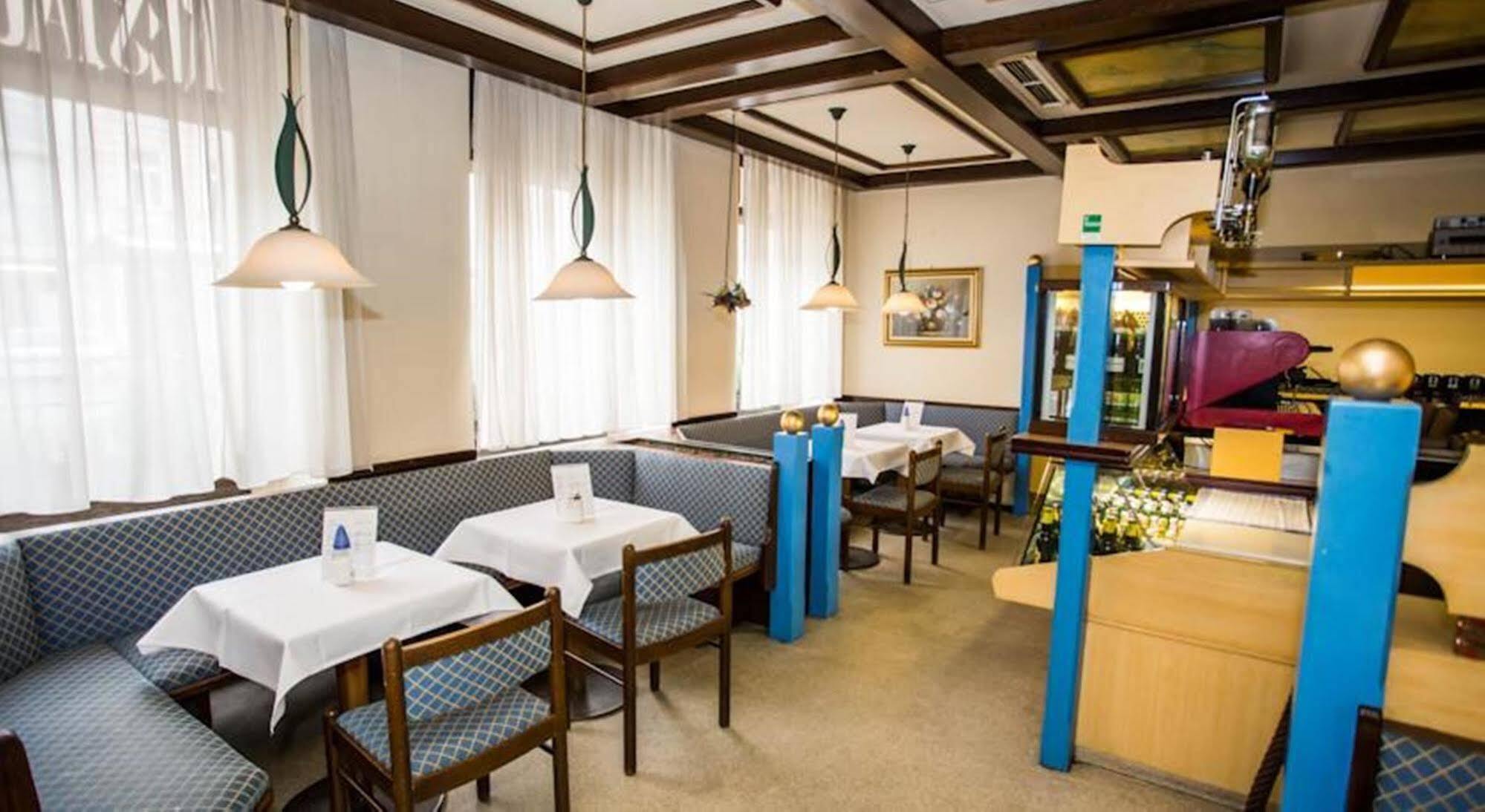 וינה Hotel Hadrigan מראה חיצוני תמונה