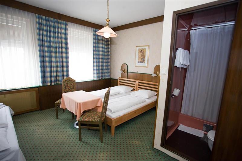 וינה Hotel Hadrigan מראה חיצוני תמונה